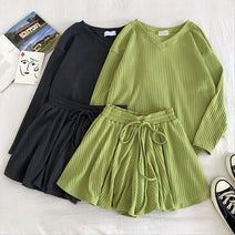 Women Casual 2 Pcs Set V-Neck Long Sleeve Loose Knit Top + High Waist Hip Elastic Wide Leg Shorts